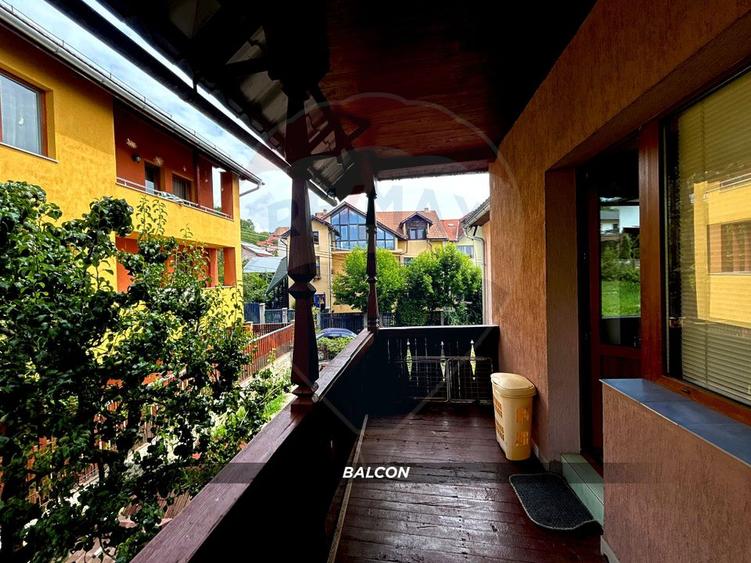 Casă individuala, cu 6 camere 250m2/ 423m2 teren zona parc Baia Mare