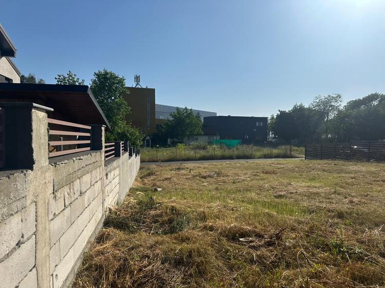 Teren  550 mp in Paradisul Verde cu Autorizatie de Construire vis a vis de SPA