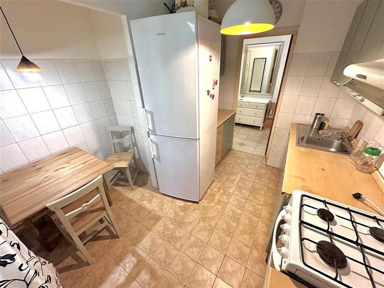 Vanzare apartament cu 3 camere Iz.Muresului