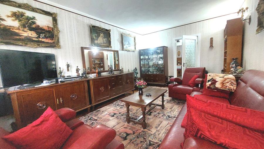 Apartament 3 camere Decomandate 76 mp parter inalt cu 2 Bai Balcon CETATE Piata