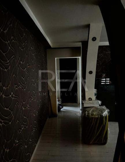 Apartament 3 camere, decomandat/ Drumul Taberei