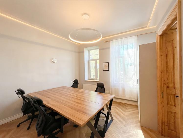 Piata Ovidiu -Peninsula, SPATIU BIROURI, 146 mp., 5 camere