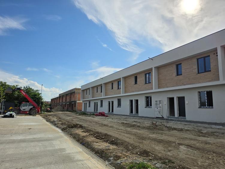 Apartament cu 3 camere si curte, predat la cheie, disponibil la doar 79.000 EUR