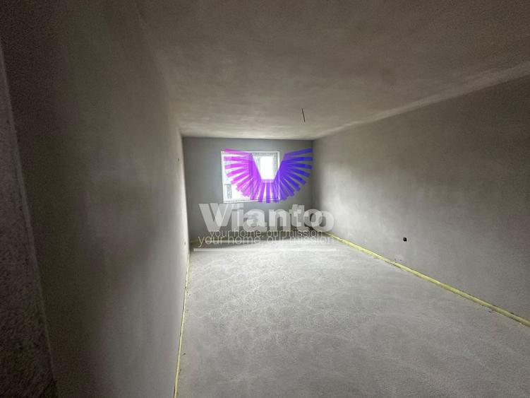 Casa Individuala cu 4 Camere 210mpu si Teren 727mp in Cisnadie