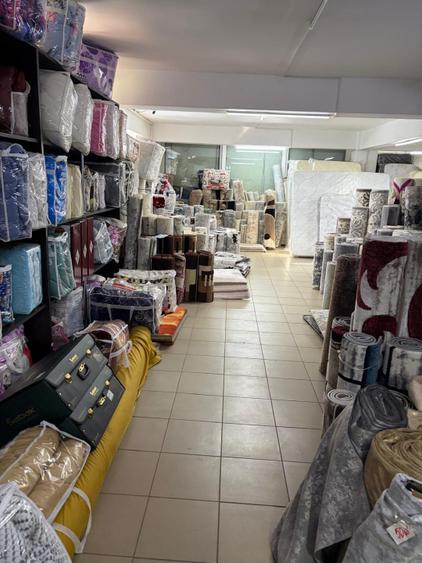 Spatiu comercial de 1300 mp pe 4 nivele, in centrul orasului Filiasi
