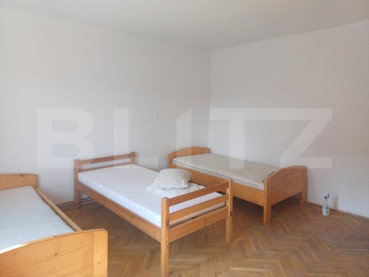 Vila individuala, 9 camere, teren 700mp in Turda!