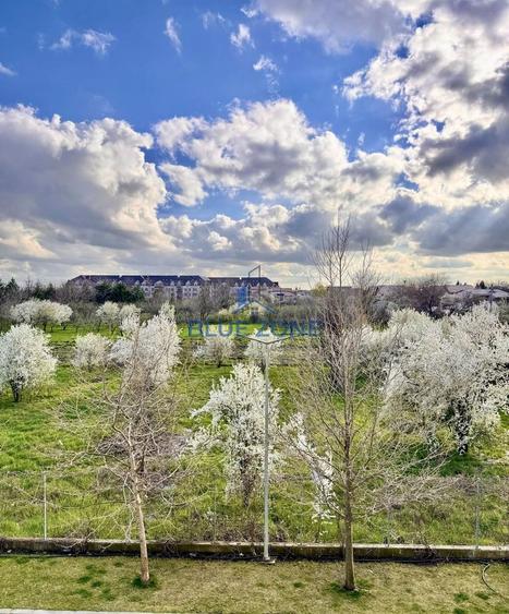 De Vânzare: Apartament modern cu 2 camere – Complex Quadra Trees