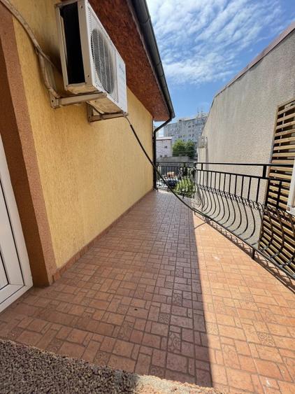 Tomis I, vila P+1 cu 4 camere, 2 balcoane, curte, loc de parcare