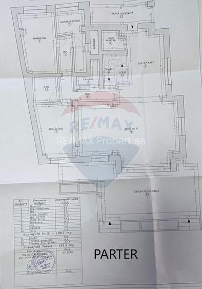 Vanzare vila D+P+E+M, 8 camere, 520 mp, pe malul Lacului Mogosoaia - 12