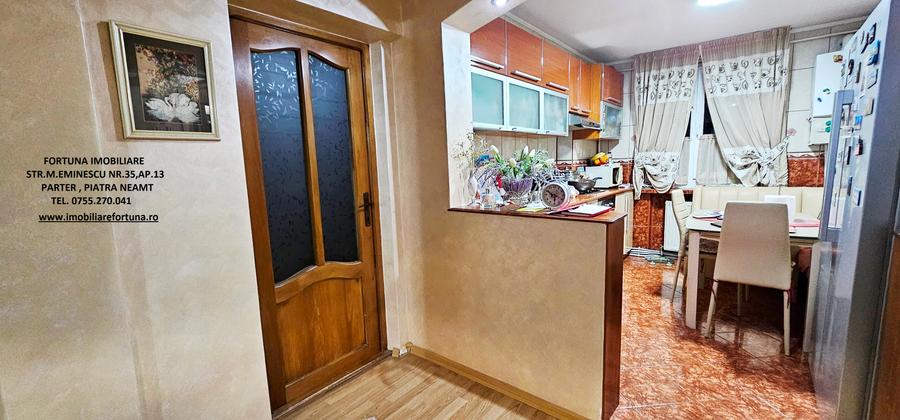 Apartament 3 camere.mobilat si utilat, 2 locuri parcare,zona Scoala nr.2