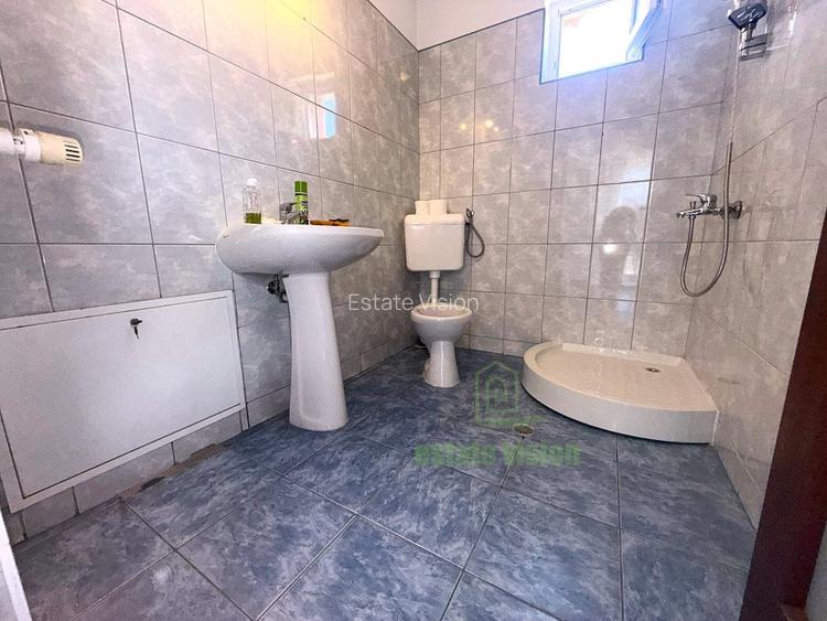 Vila D+P+1, 5 camere, 150 mp utili + demisol, teren 300 mp, aproape de Palatul M - 14