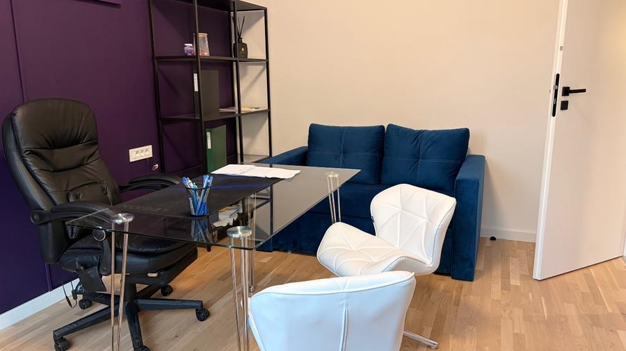 Apartament de închiriat 3 camere complect mobilat pentru activitate de birou