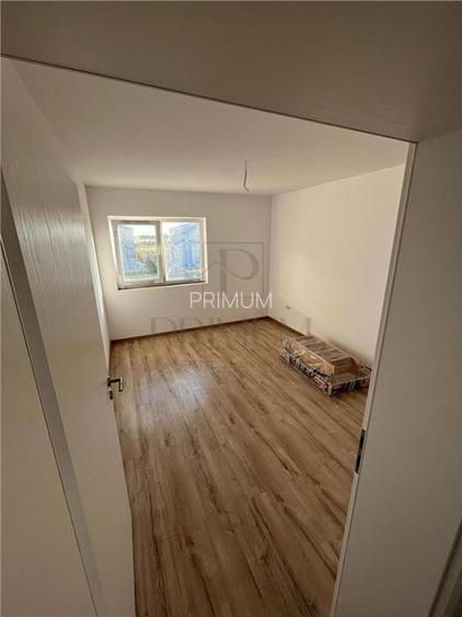 Duplex spatios - bucatarie inchisa - zona in plina dezvoltare - 9