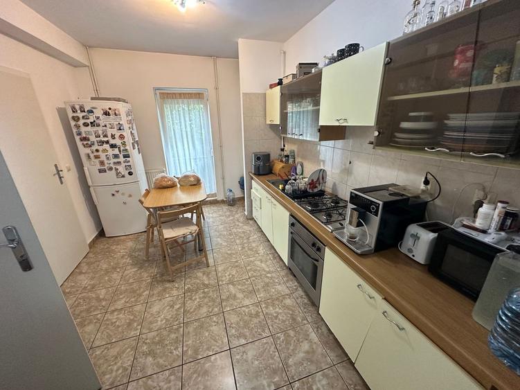 Casă / Vilă cu 5 camere zona Lunei