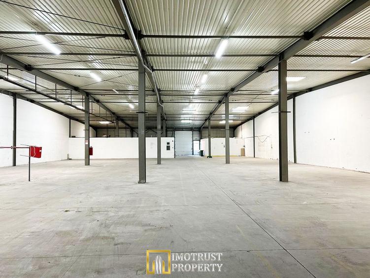 Hala de inchiriat Arad – 1.135 mp pentru comert, servicii