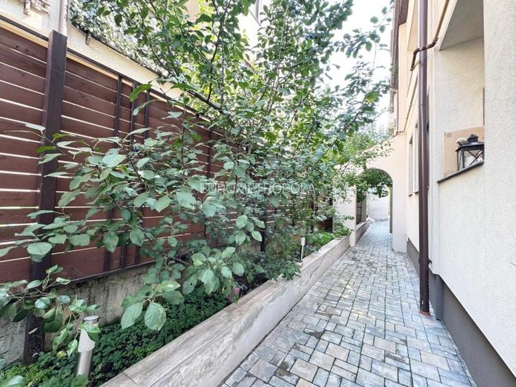 EXCLUSIVITATE!!! Zona Jiului – Vila cocheta, curte generoasa! - 23