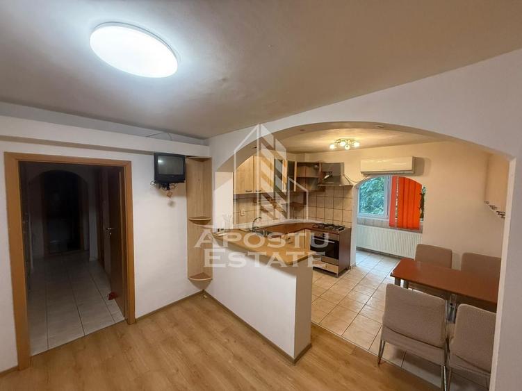 Apartament de inchiriat 3 camere, centrala proprie Aradului, Timisoara