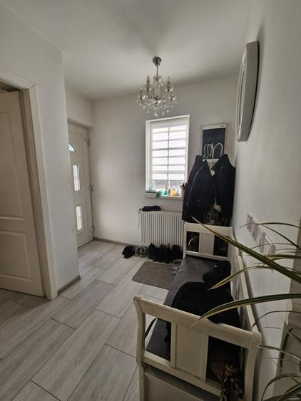 Casă cochetă cu mansardă și curte, 4 camere, stil modern, Luncă Cetățuii