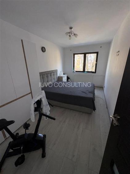 Apartament 4 camere Semidecomandat Berceni - 5