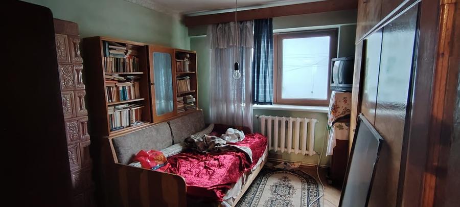 Apartament 4 camere etaj 1 str.Calea Nationala