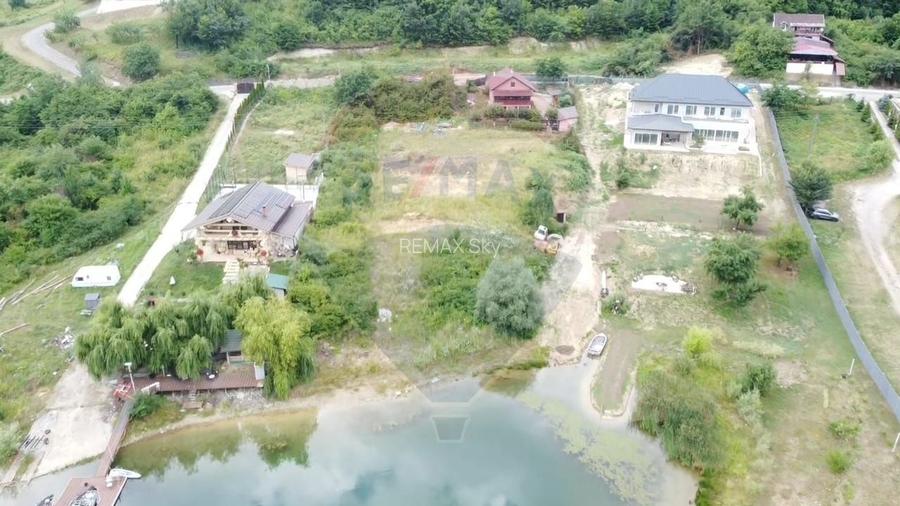 Teren de vânzare cu front la lacul Cincis, Utilități disponibile - 2