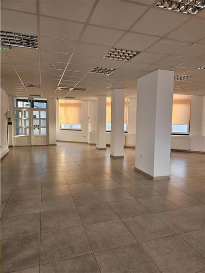 Cladire Birouri - 900 mp - Piata Cibin - Clinica Medicala - IT - Servicii