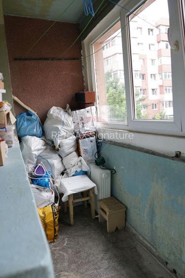 DE VANZARE Apartament 2 camere decomandat Piața Progresul - 18