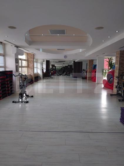 Spatiu comercial, 290 mp, fosta sala de fitness, zona Micro 3