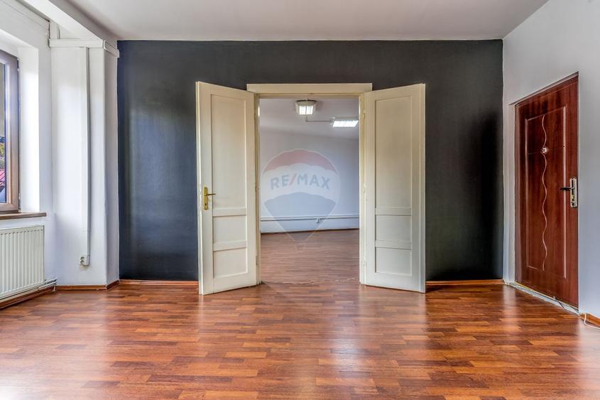 Spațiu de birouri de 84.4mp, Semicentral,Vad stradal,Trafic pietonal