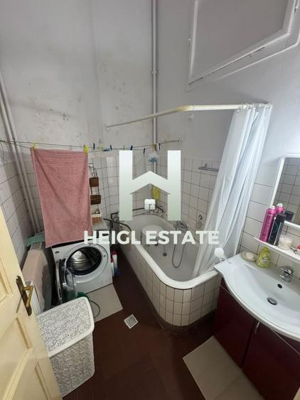 Apartament cu 4 camere + boxa 45 mp vânzare in Piață Victoriei, Ultracentral