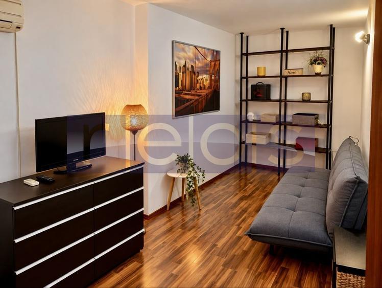 VANZARE  2  APARTAMENTE INDEPENDENTE  INTR-O VILA RENOVATA -144 mp - UNIRII