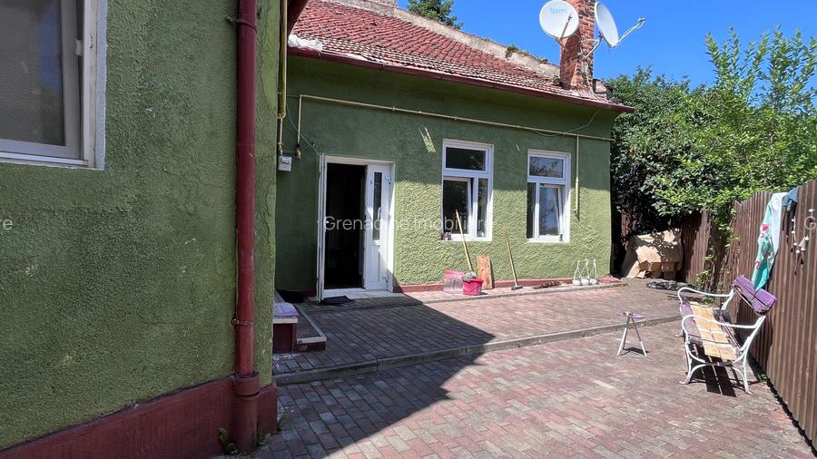 Casă 5 camere + teren 212 mp - Centrul Brasovului - 5173