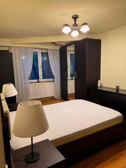 Teiul Doamnei |3 Camere | Et 2 | Balcon Inchis | Parcare
