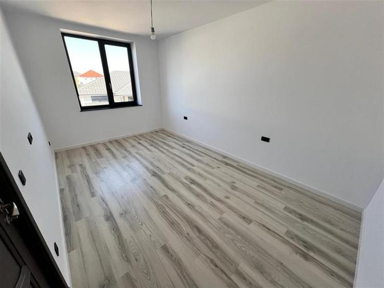 Casa plan parter, 4 camere, intabulata, Valea Lupului