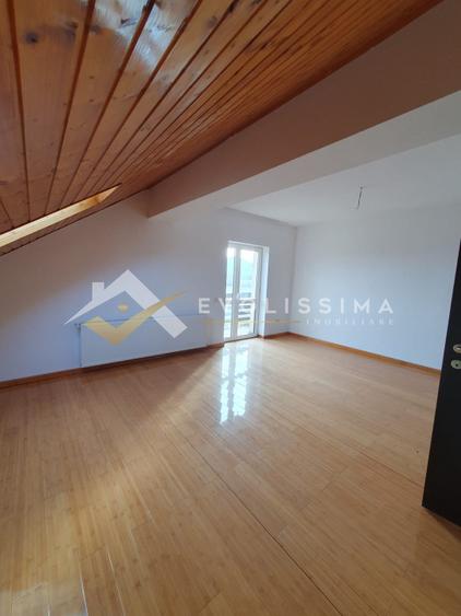 Apartament de trei camere la intrare in Bran