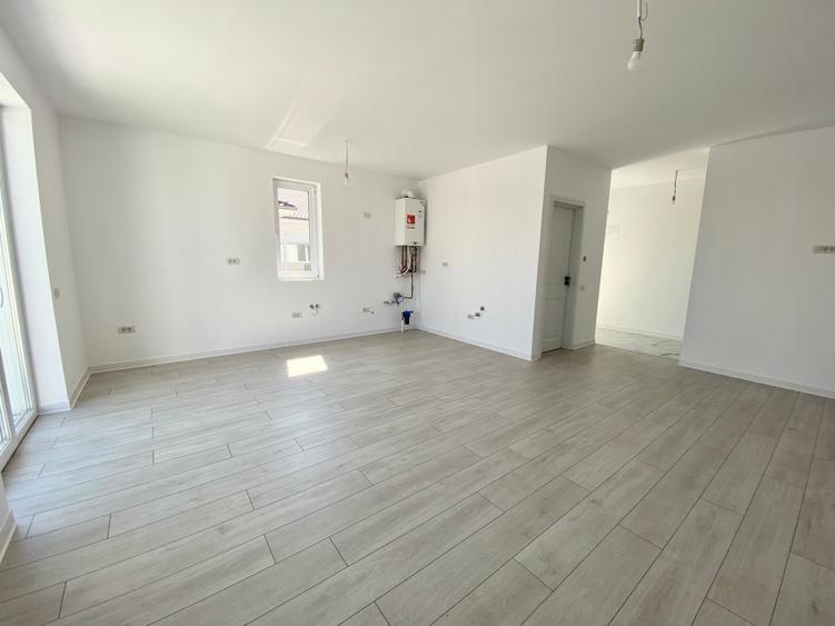 Duplex pe parter langa Timisoara | 3 camere si 2 bai | Perete dublu