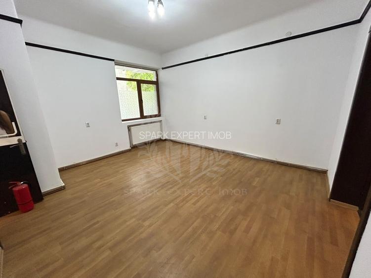 Spațiu comercial de închiriat //160 mp | Zona centrală - 3