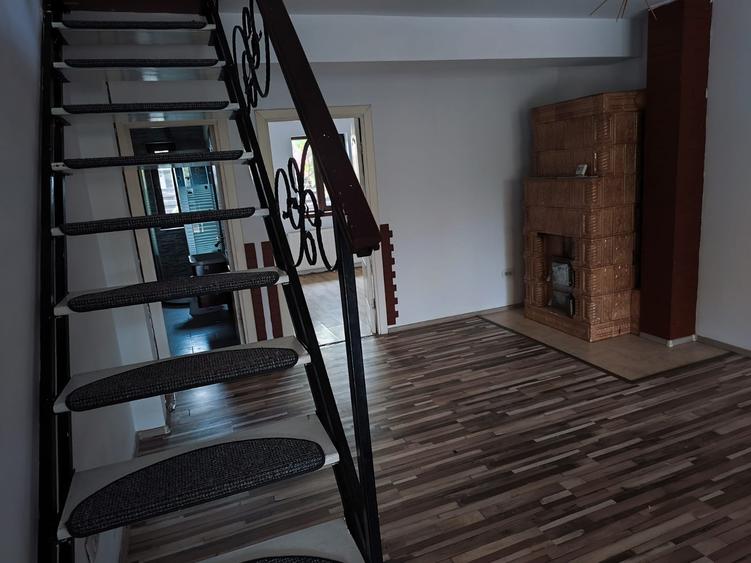 FARA COMISIOANE casa cu 5 camere 2 bai P+M doar sa va mutati merita vazuta