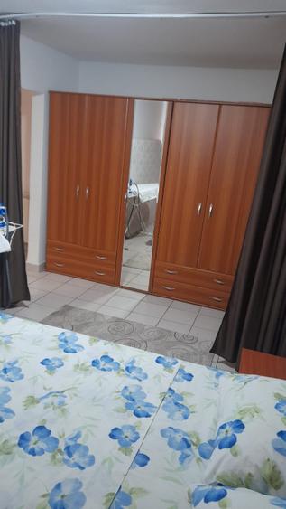 Apartament 3 camere 70 mp etaj 1, decomandat, Rovinari