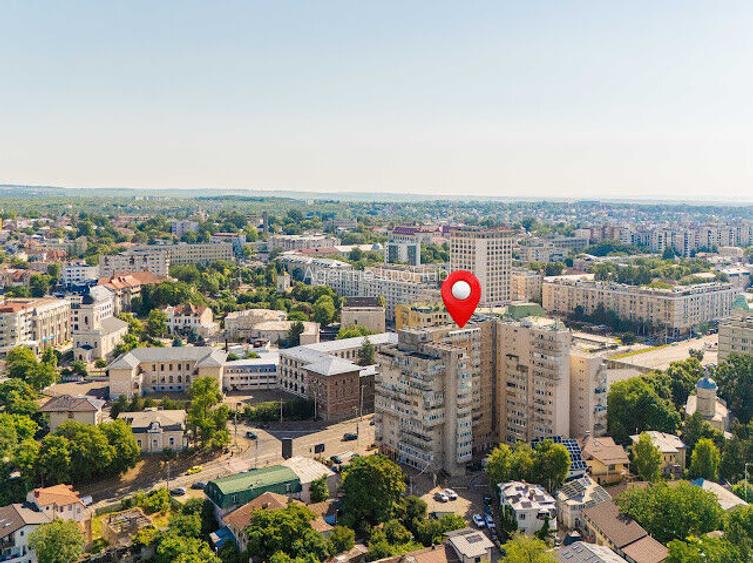 APARTAMENT  CU 3 CAMERE,  IN INIMA ORASULUI, LICEUL NATIONAL - 3