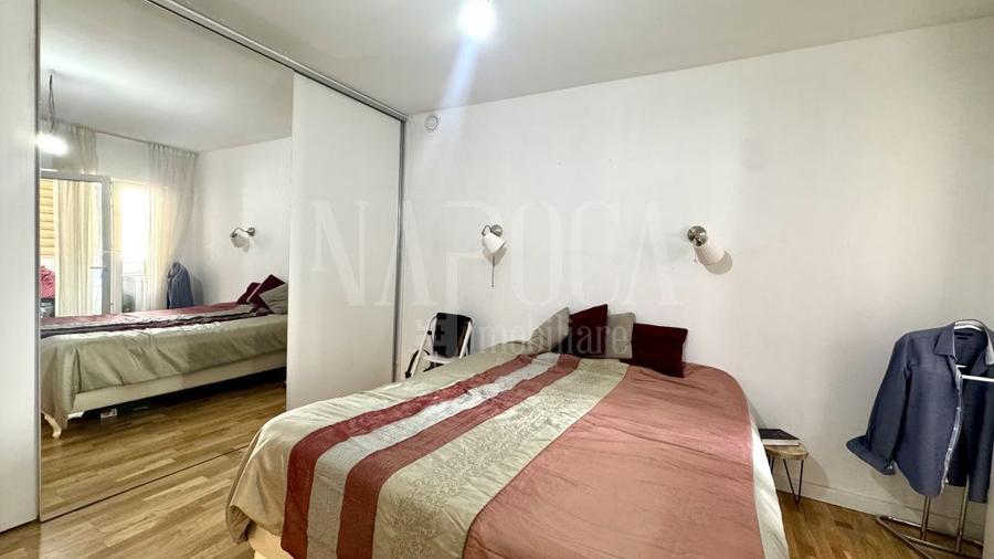 Apartament 5 camere de vanzare in Floresti