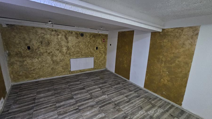 ULTRACENTRAL spt comercial pret. orice activitate la 580 euro/luna