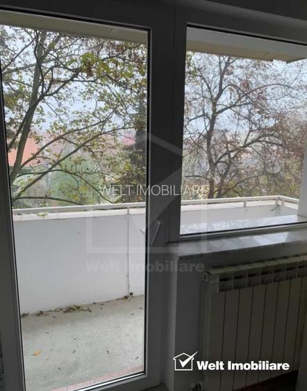 Apartament 3 camere, decomandat, Piata Cipariu, Bulevardul Nicolae Titulesu