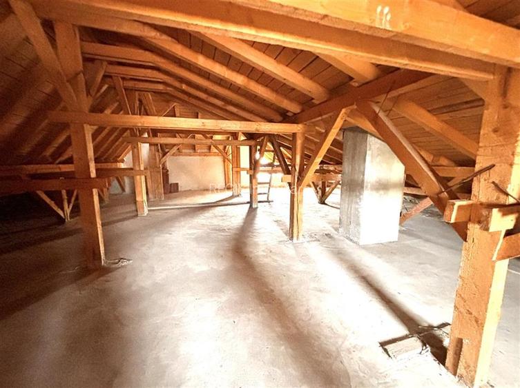 Vila zona Coresi | 1170 mp teren | 6 camere | De vanzare - 23