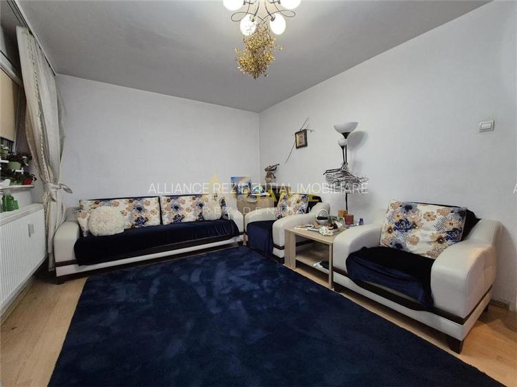 De vânzare apartament 3 camere - Decomandat, Etaj 1 - Bld. Camil Ressu - 6