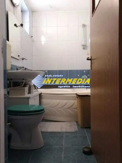 Apartament 2 Camere decomandat de vanzare zona Centru in Alba Iulia finisat