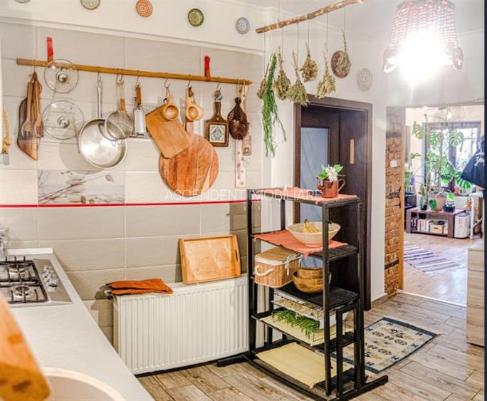 Apartament 2 camere la casa, cu gradina proprie, Central Brasov
