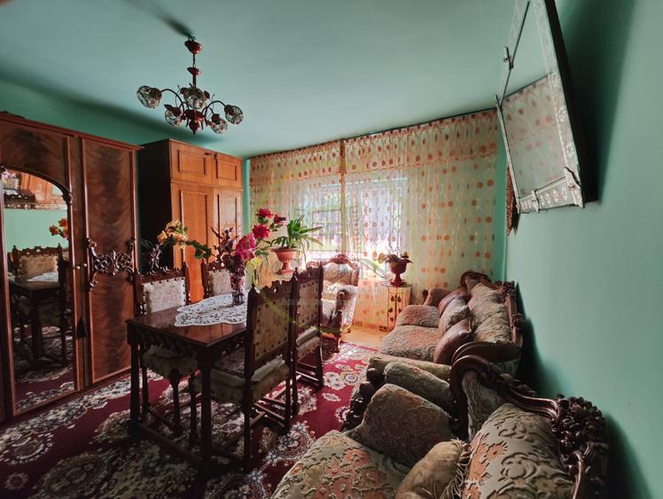 Casa 5 camere, teren 1296 mp, Craiova, zona Brestei