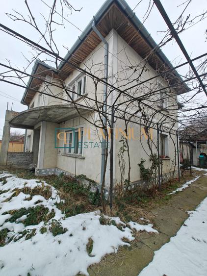 P4816 Casă individuală cu 5 camere, zona Ronat