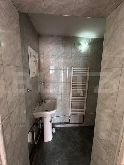 Spatiu de birouri, de inchiriat, 19 mp, zona centrala